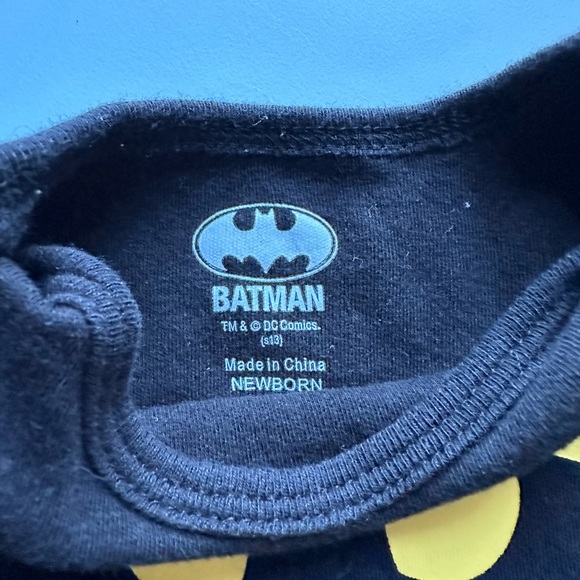 I’M BATMAN be part of a dynamic duo. DC Comics Batman Logo for your tiny hero NB - Picture 3 of 5